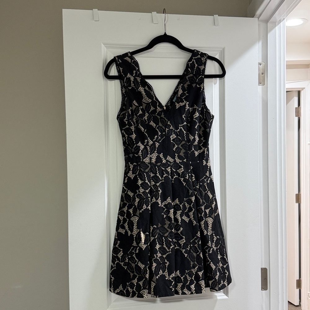 She + Sky Black and Cream Lace Dress